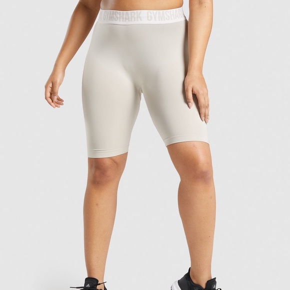 Gymshark Fit Seamless Cycling Shorts Size Medium Size Large - Picture 4 of 9